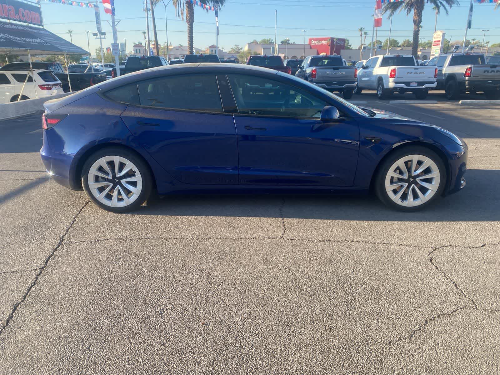 Thumbnail: 2021 Tesla Model 3 - 4