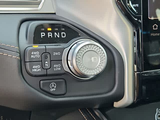 Thumbnail: 2026 RAM 1500 - 32