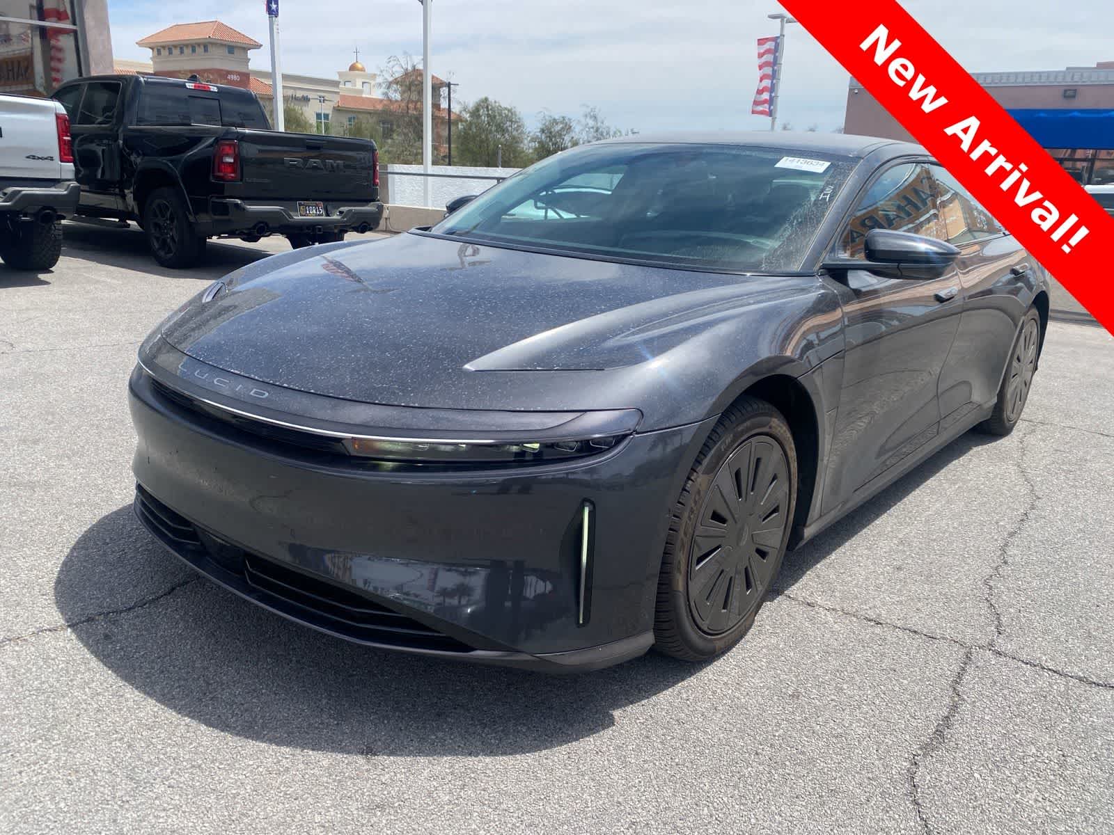 2025 Lucid Air Touring's photo