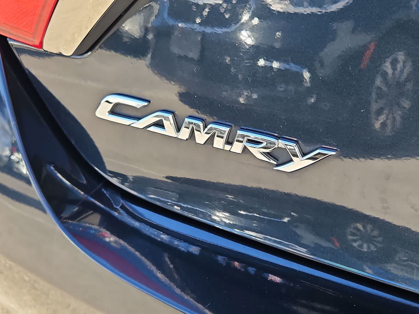 Thumbnail: 2017 Toyota Camry - 14