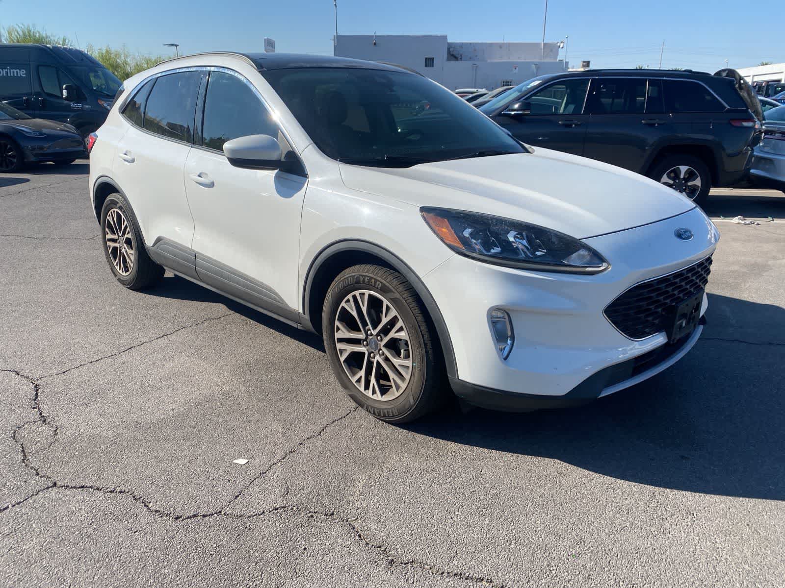 Thumbnail: 2020 Ford Escape - 3
