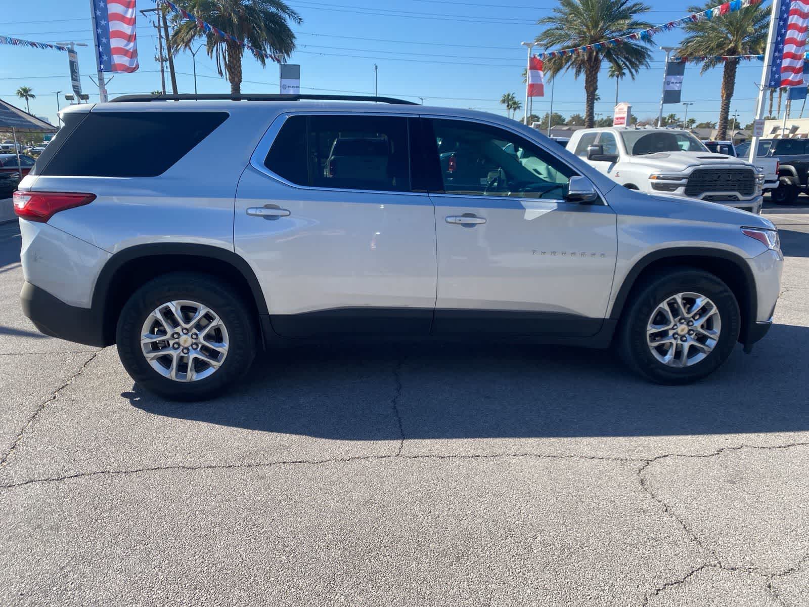 Thumbnail: 2019 Chevrolet Traverse - 4