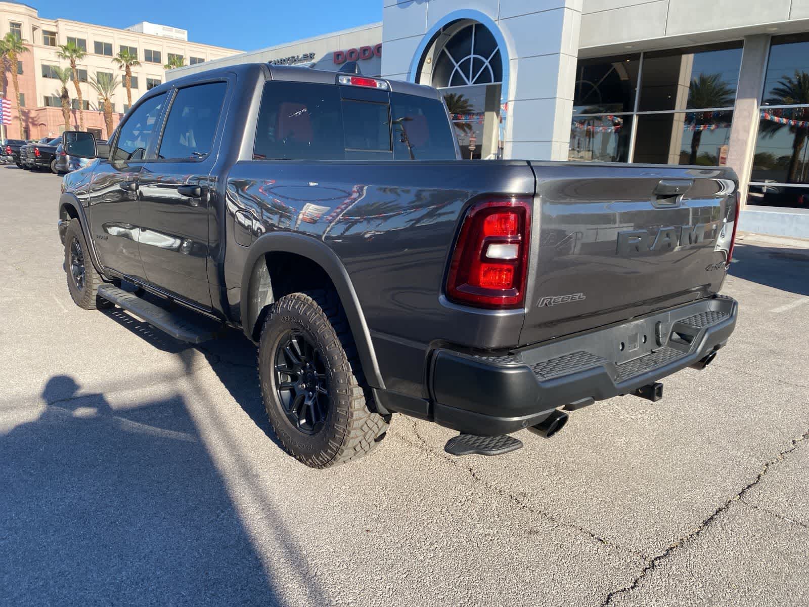 Thumbnail: 2025 RAM 1500 - 9