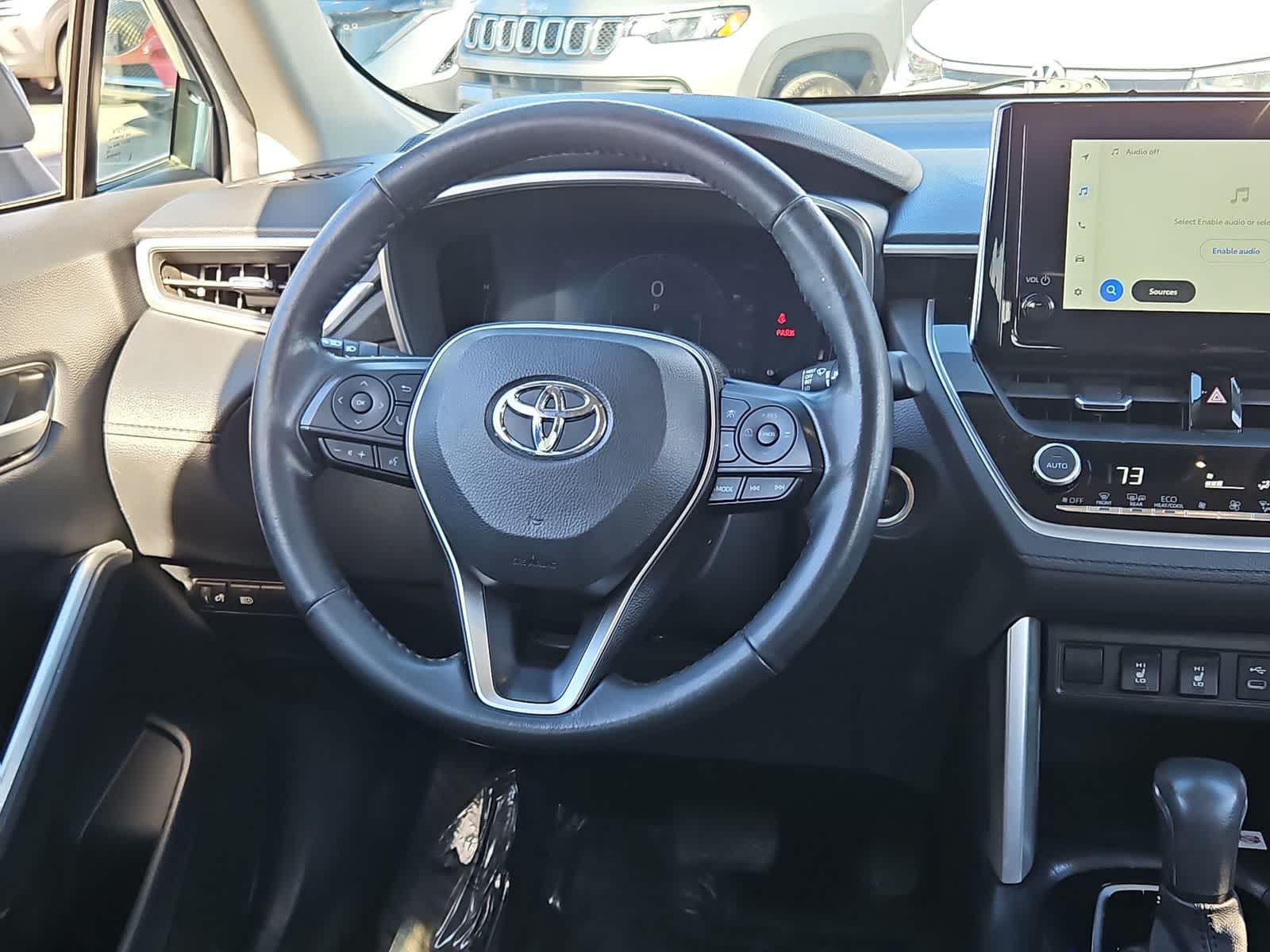 Thumbnail: 2023 Toyota Corolla Cross - 23
