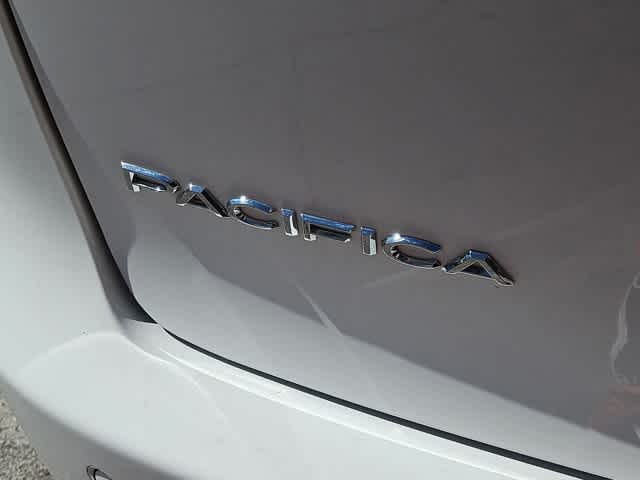 Thumbnail: 2026 Chrysler Pacifica - 12