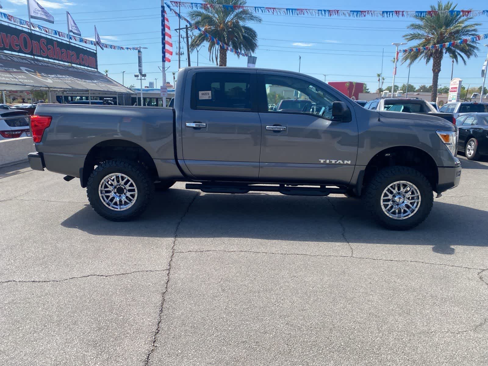 Thumbnail: 2021 Nissan Titan - 4