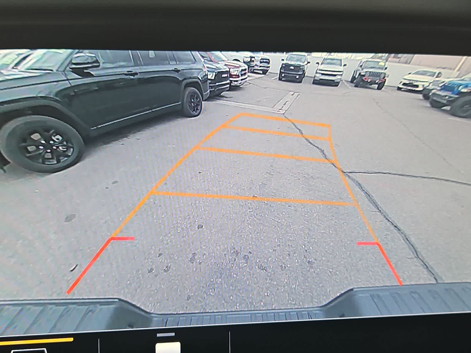 Thumbnail: 2021 Chevrolet Colorado - 28