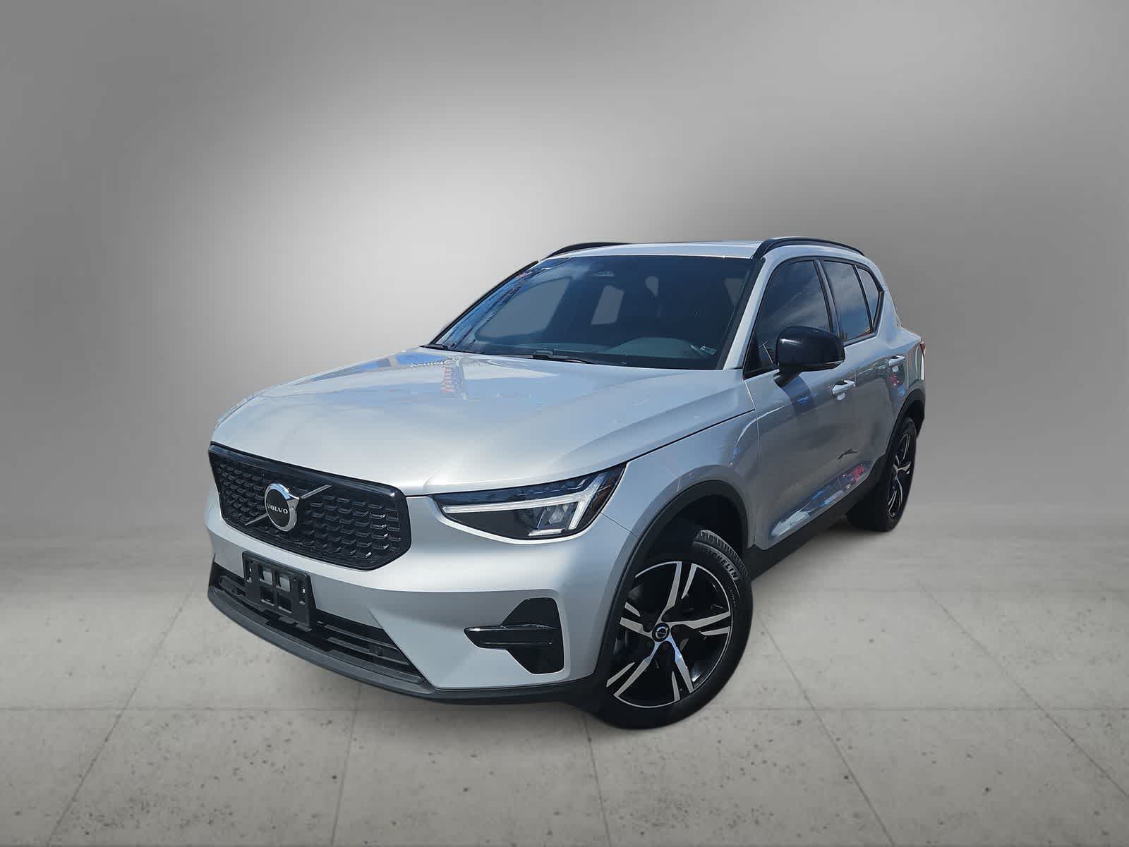 Thumbnail: 2024 Volvo XC40 - 5