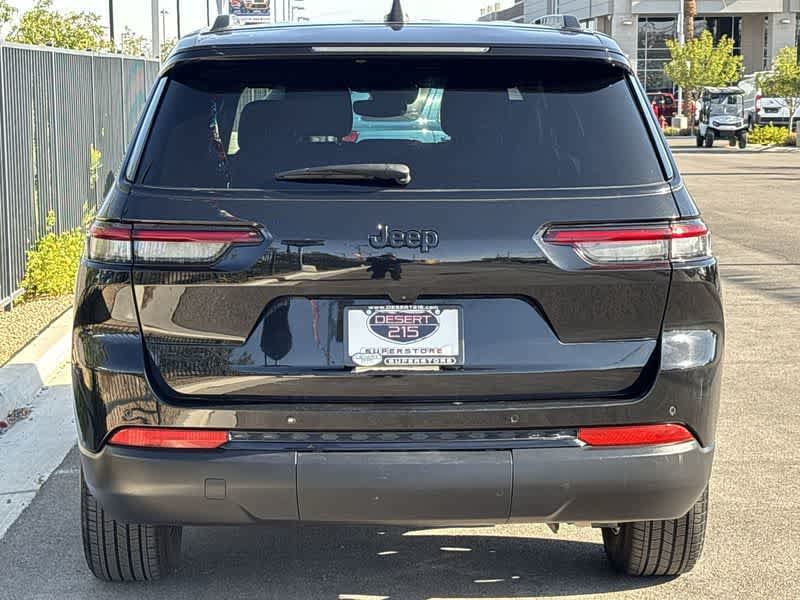 Thumbnail: 2024 Jeep Grand Cherokee L - 8