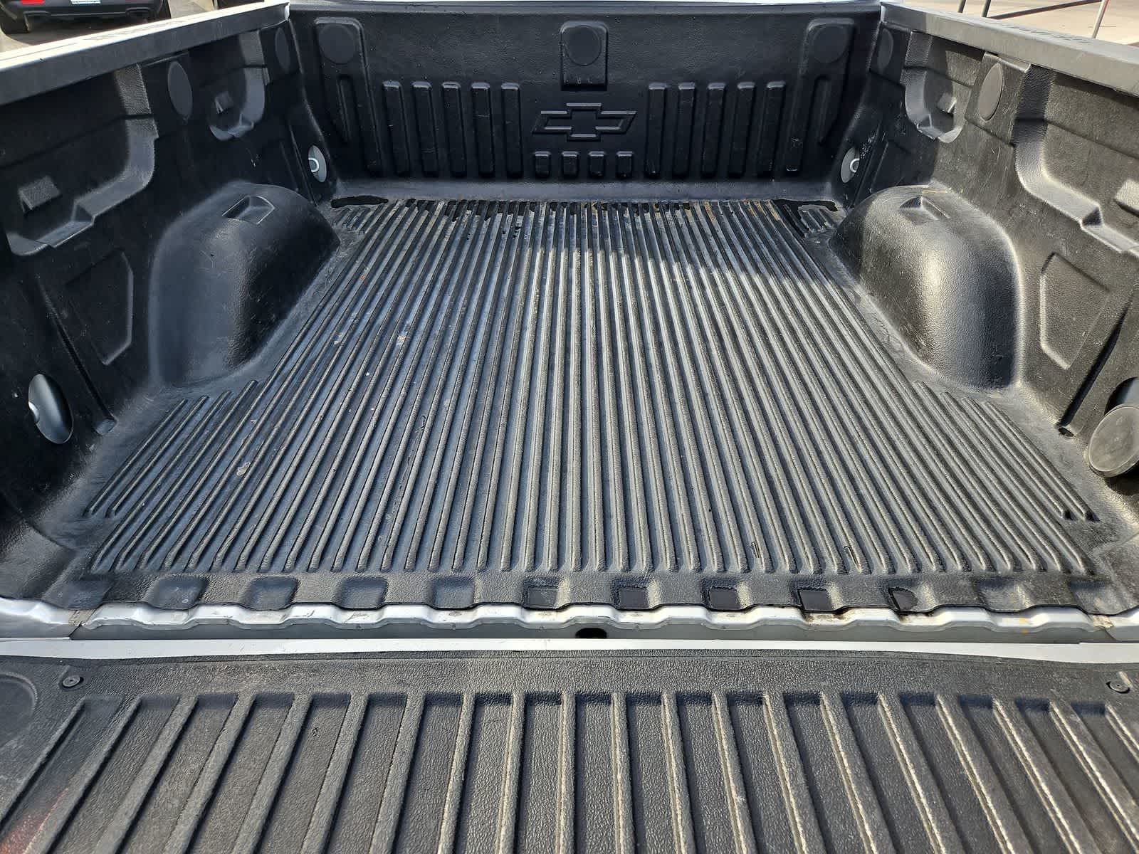 Thumbnail: 2018 Chevrolet Silverado 1500 - 32