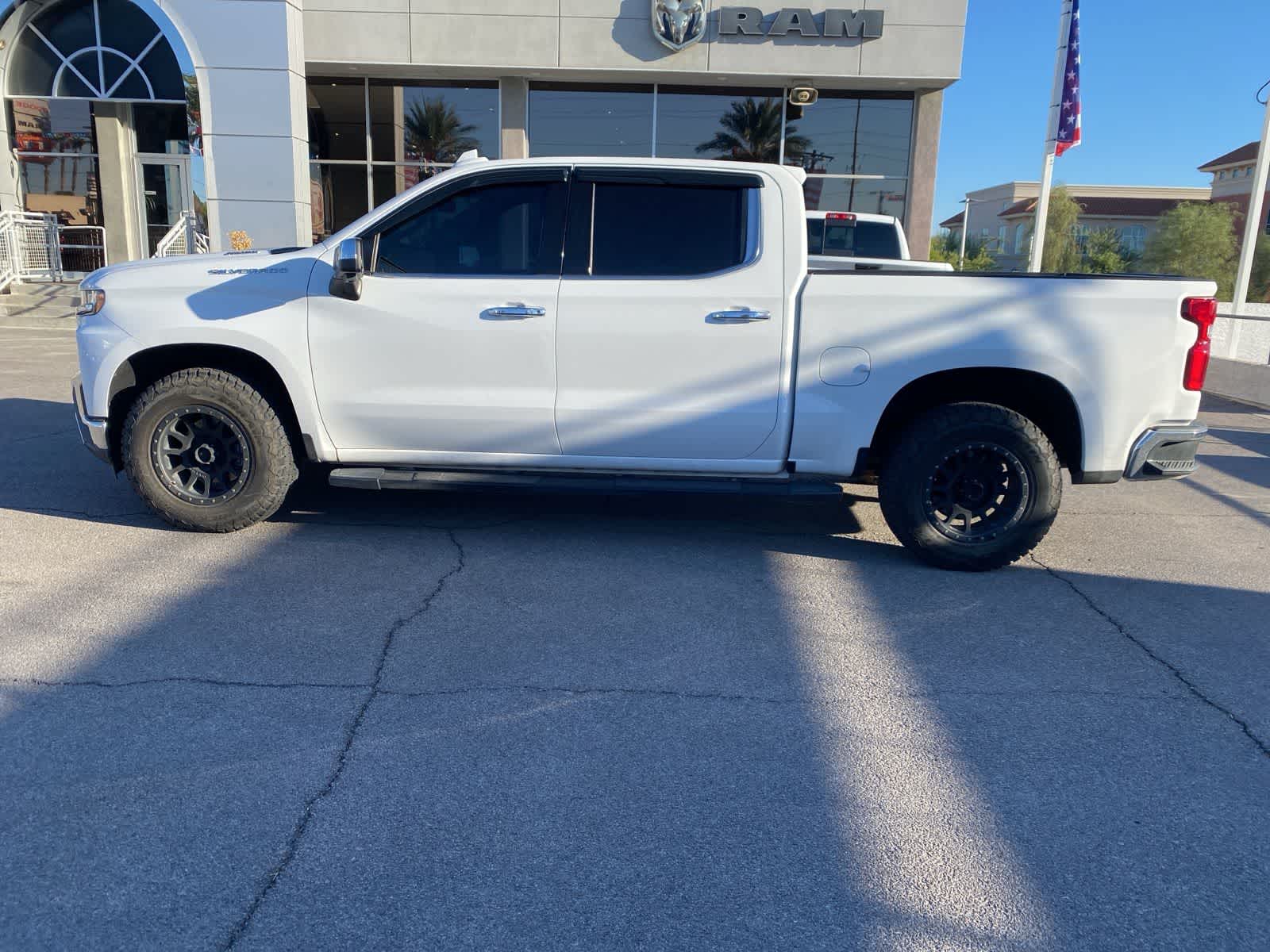 Thumbnail: 2020 Chevrolet Silverado 1500 - 9