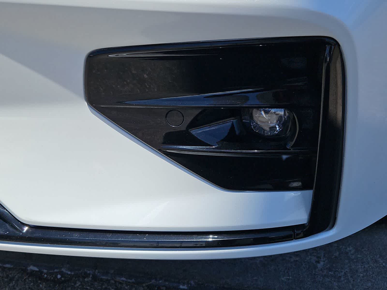 Thumbnail: 2024 Volvo S60 - 12