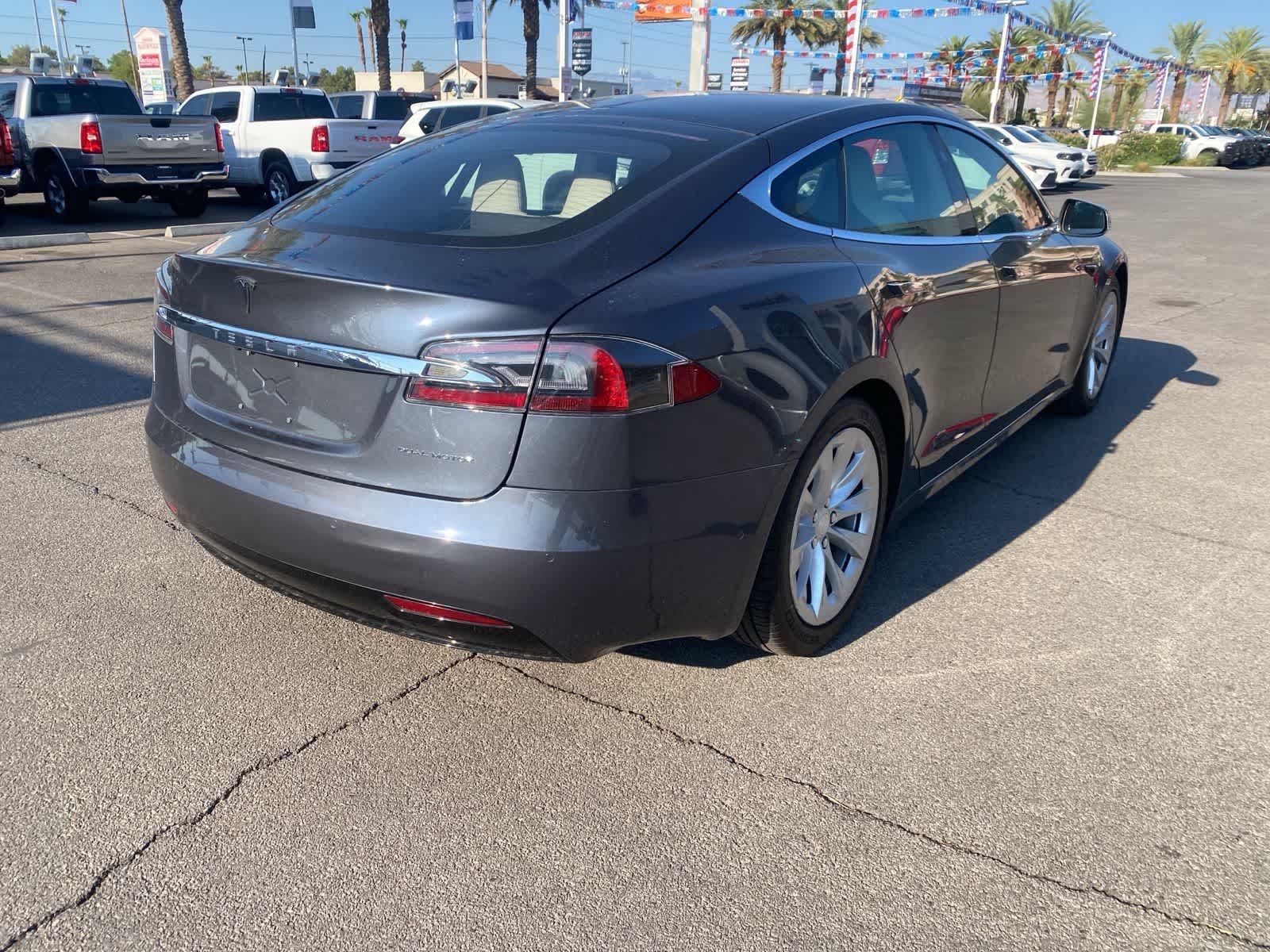Thumbnail: 2019 Tesla Model S - 7