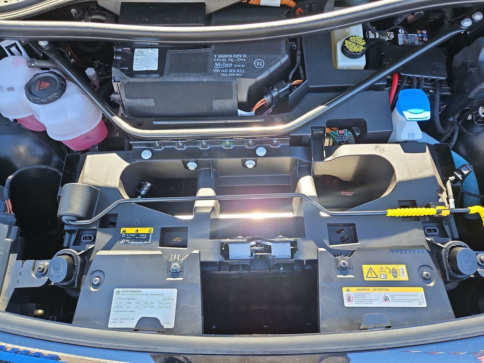 Thumbnail: 2023 Volkswagen ID.4 - 14