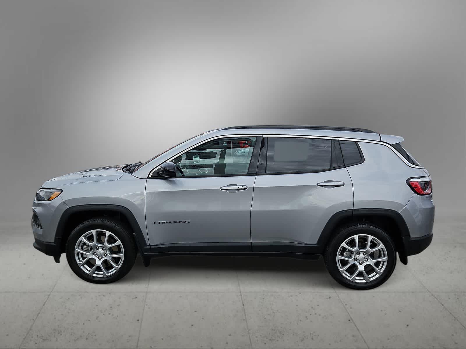 Thumbnail: 2024 Jeep Compass - 6