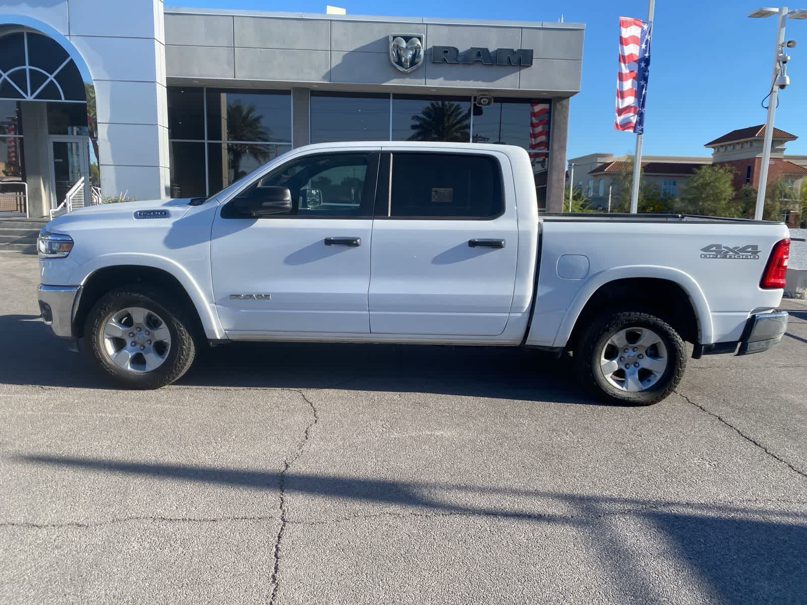 Thumbnail: 2025 RAM 1500 - 9