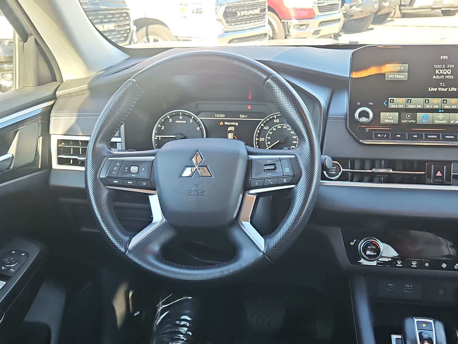 Thumbnail: 2024 Mitsubishi Outlander - 24