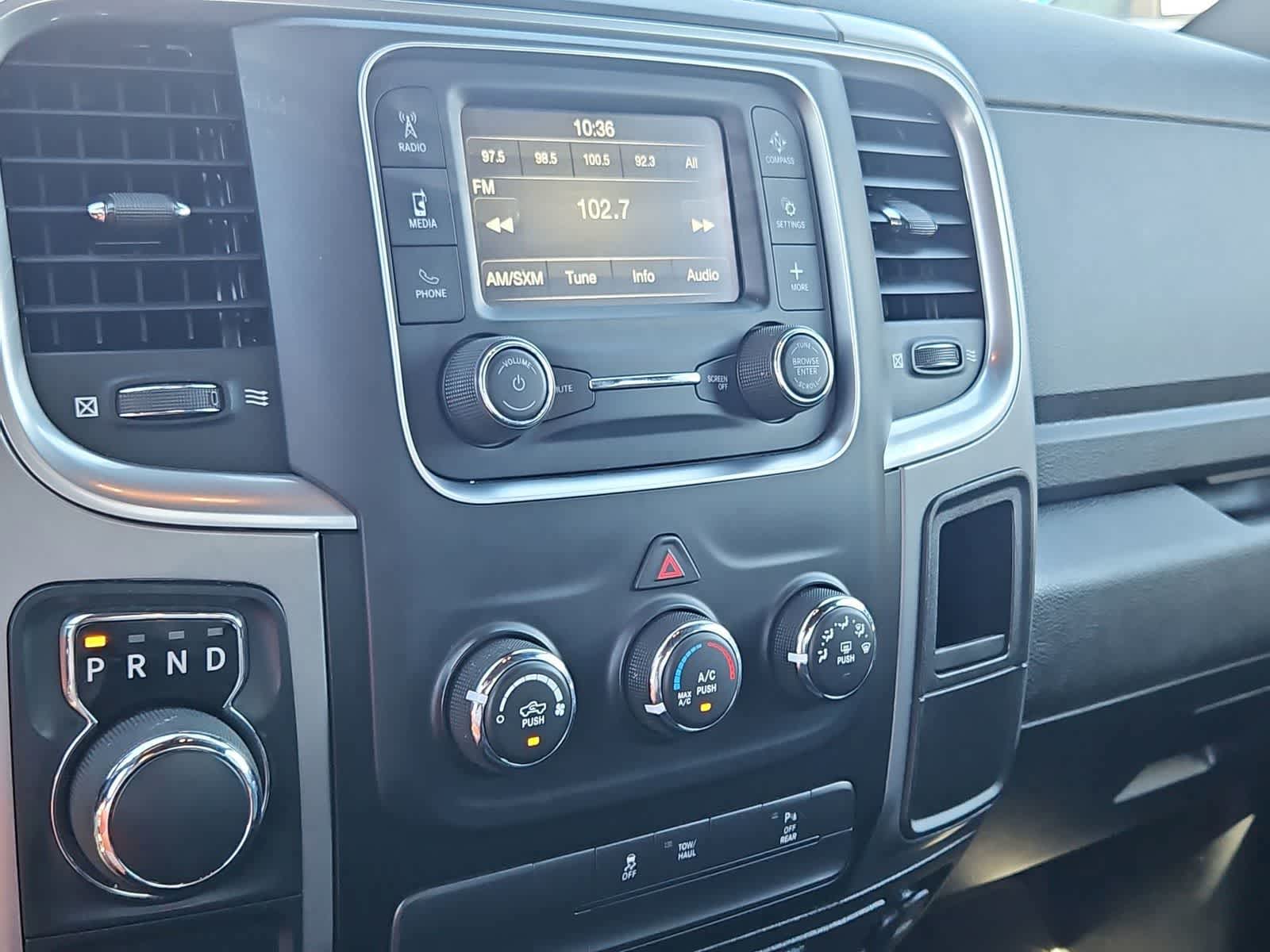 Thumbnail: 2022 RAM 1500 Classic - 32