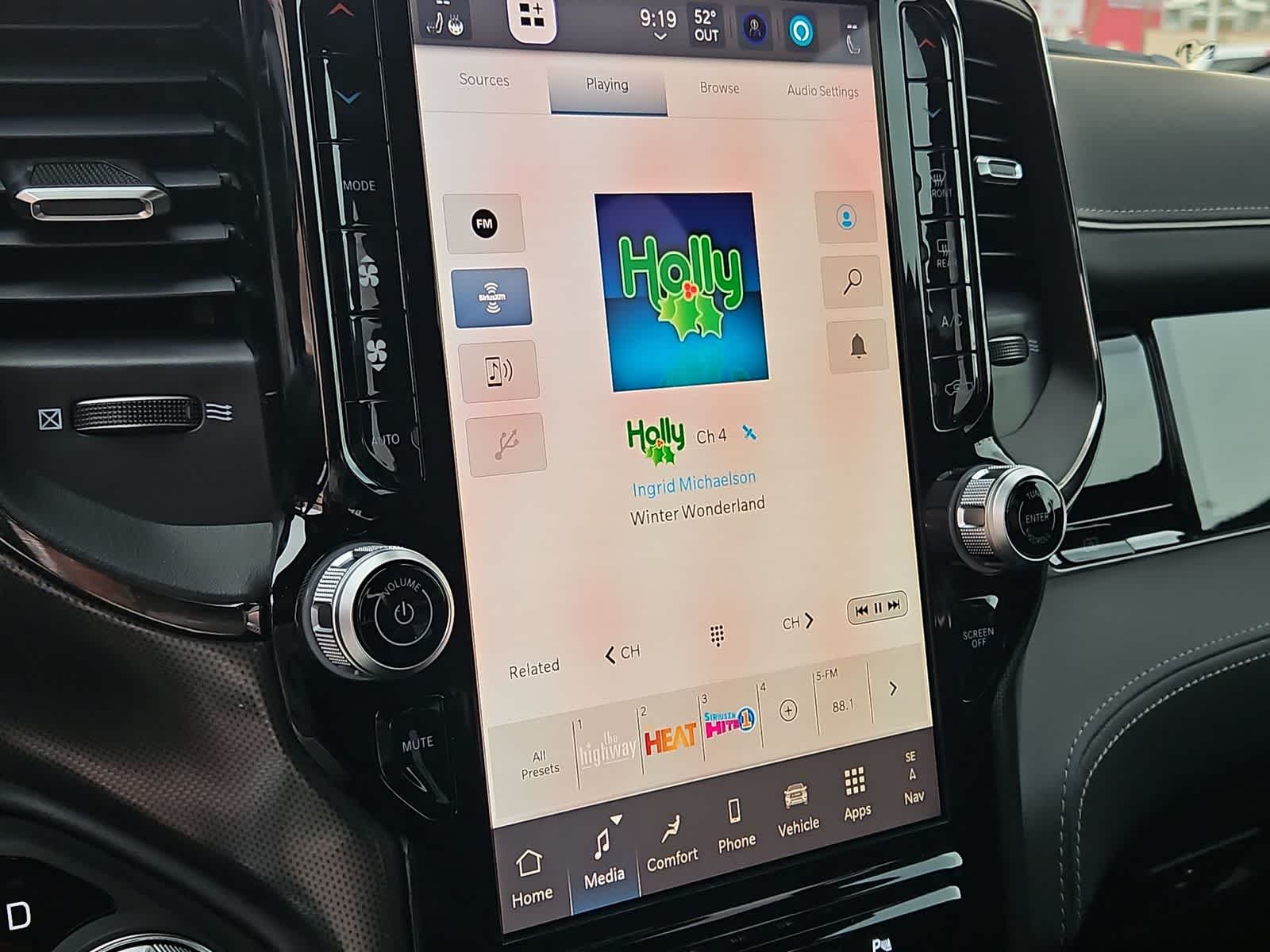 Thumbnail: 2026 RAM 1500 - 28