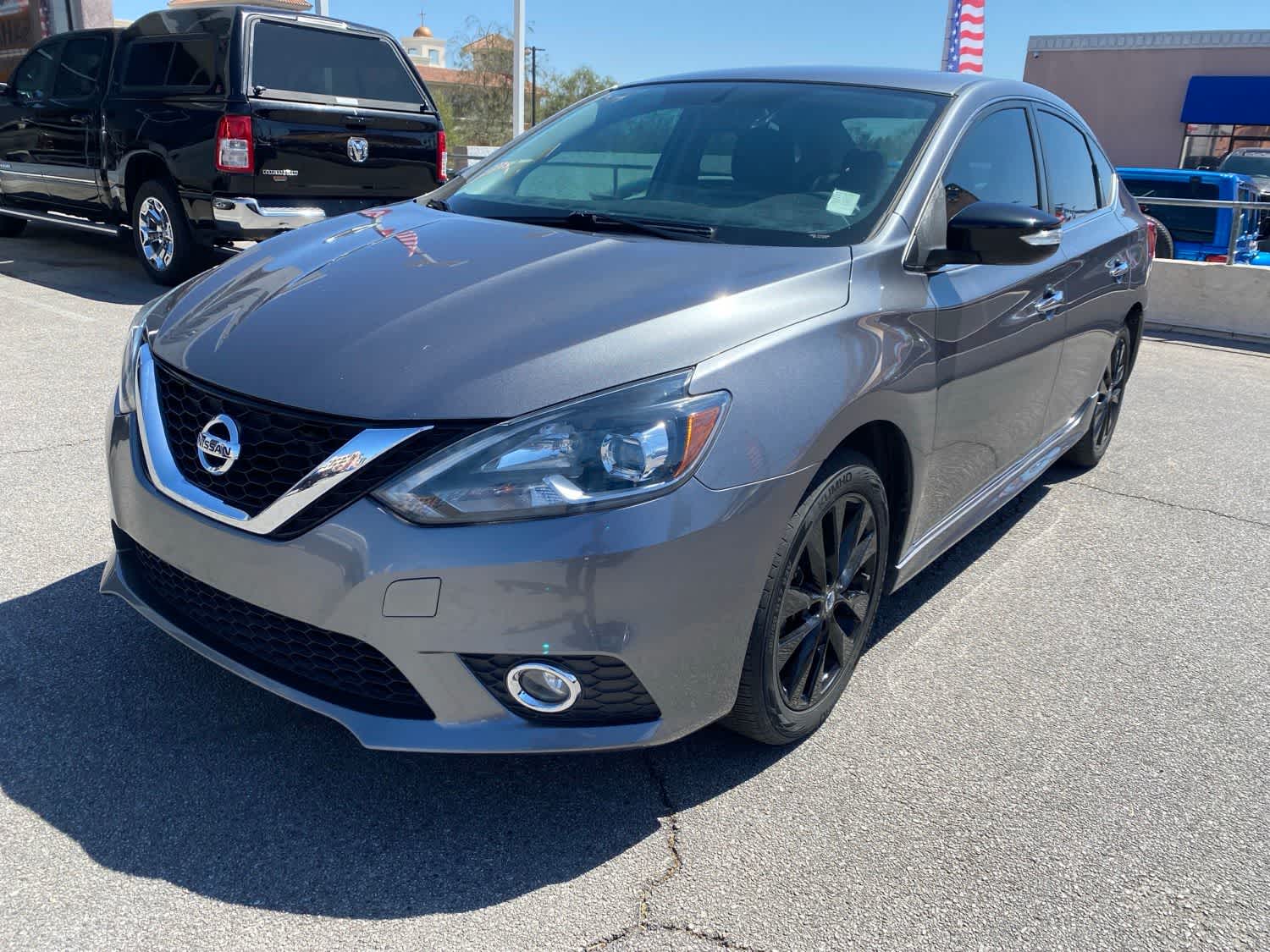 2017 Nissan Sentra SR CVT's photo