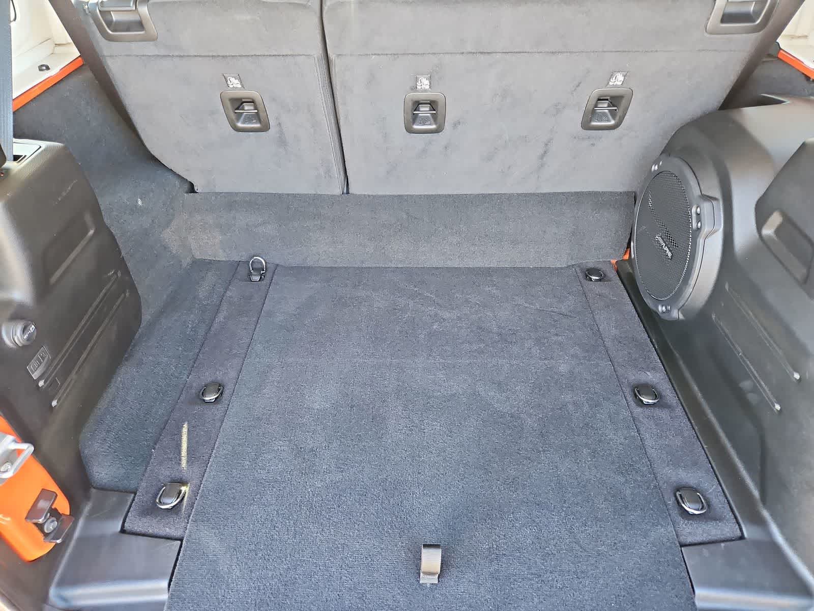 Thumbnail: 2023 Jeep Wrangler - 33