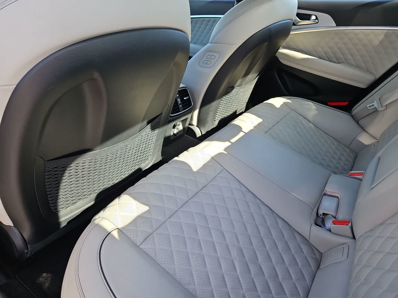 Thumbnail: 2023 Genesis G70 - 18