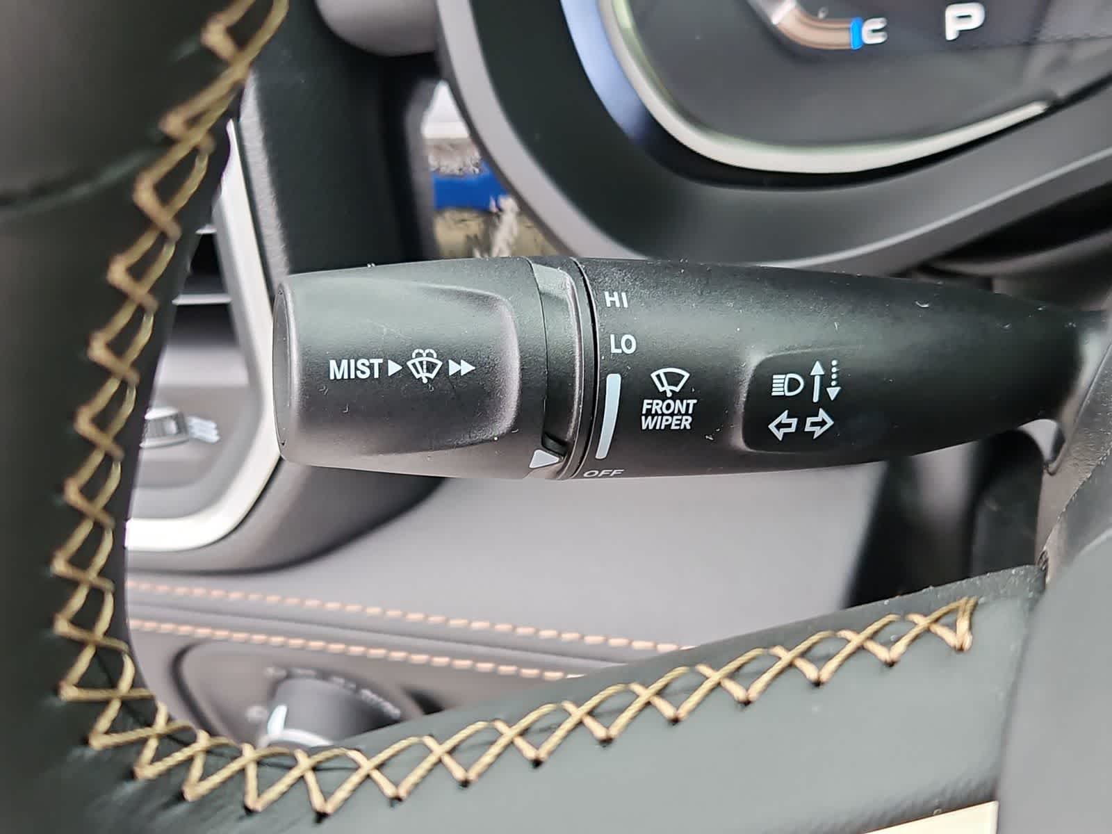 Thumbnail: 2026 RAM 1500 - 25