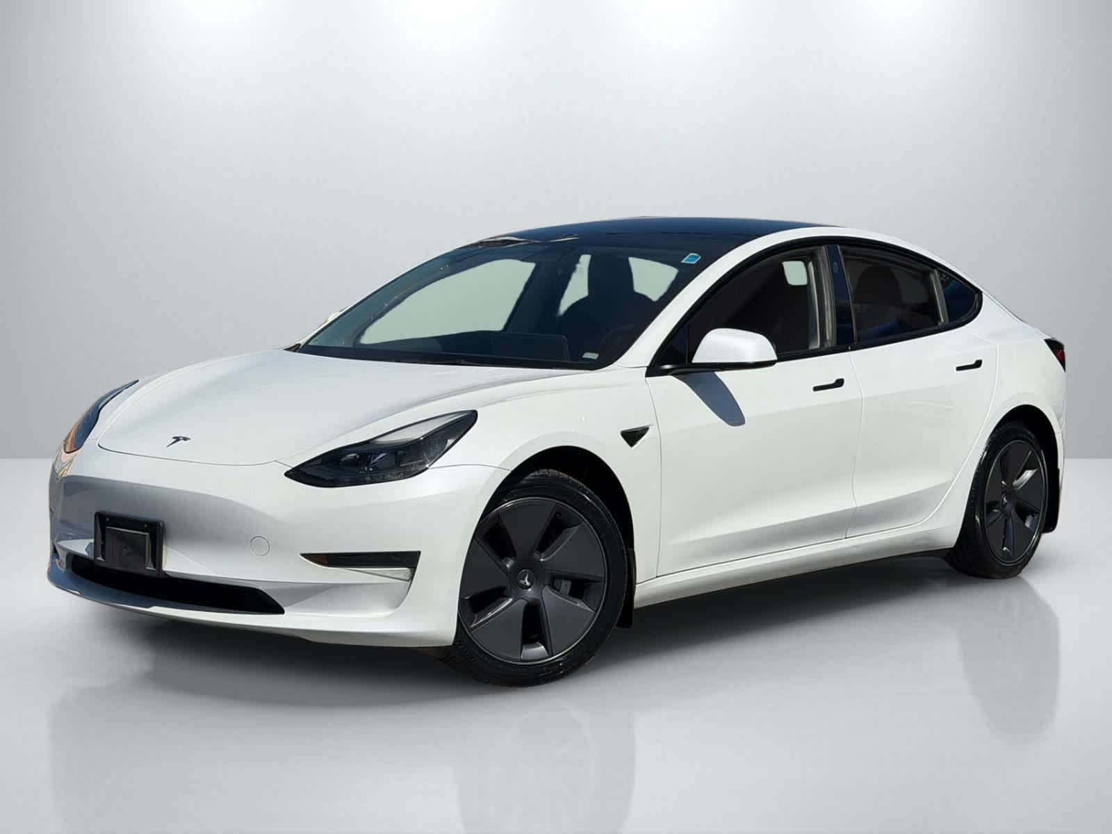 2023 Tesla Model 3 -'s photo