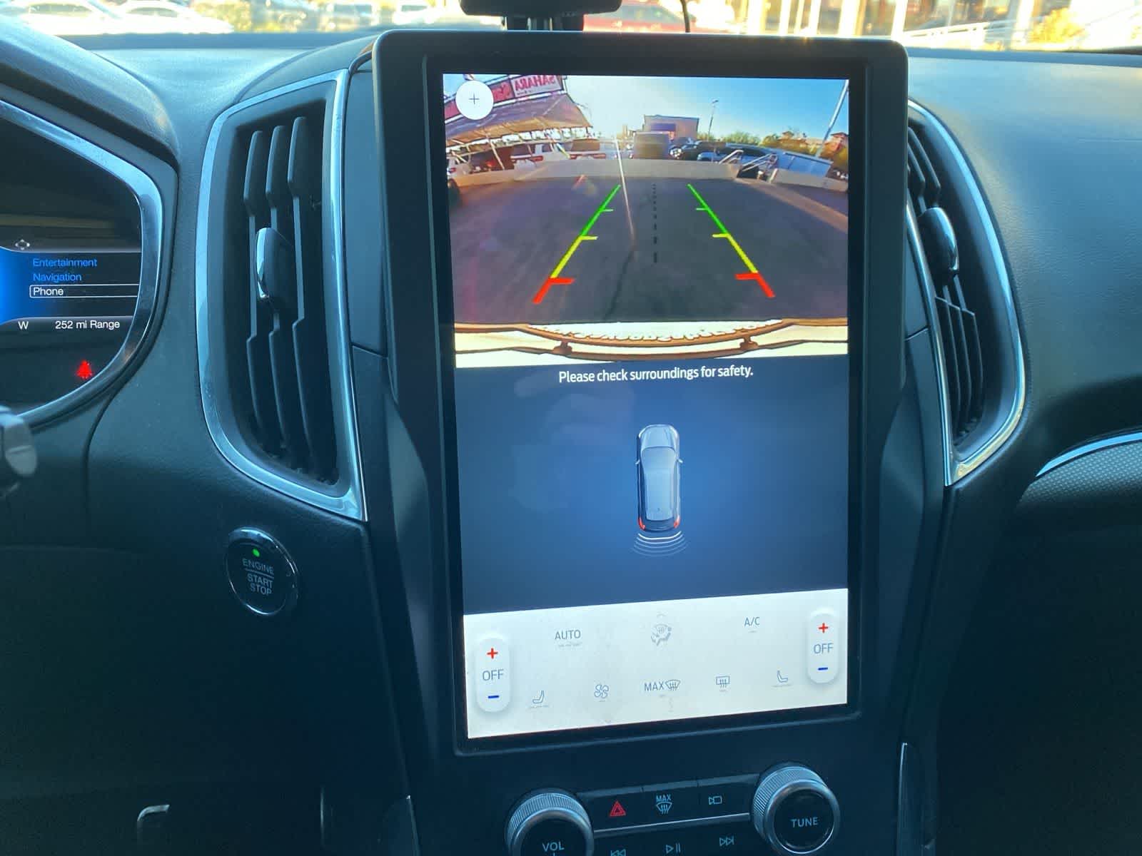 Thumbnail: 2021 Ford Edge - 15