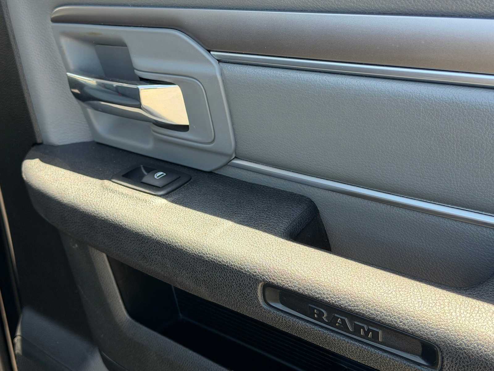 Thumbnail: 2023 RAM 1500 Classic - 26