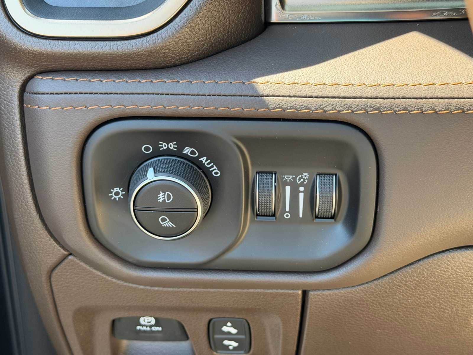 Thumbnail: 2026 RAM 1500 - 15