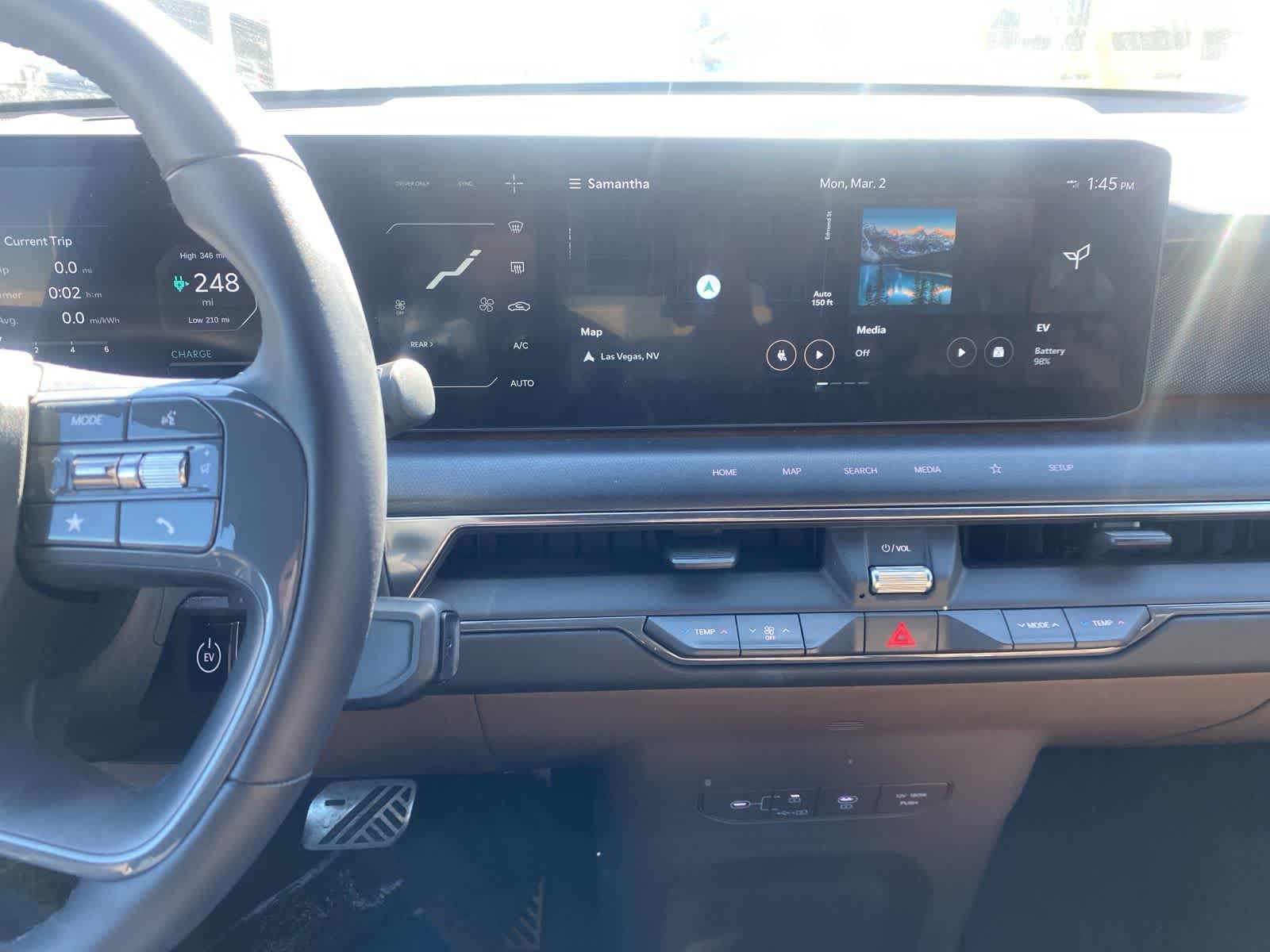 Thumbnail: 2024 Kia EV9 - 17