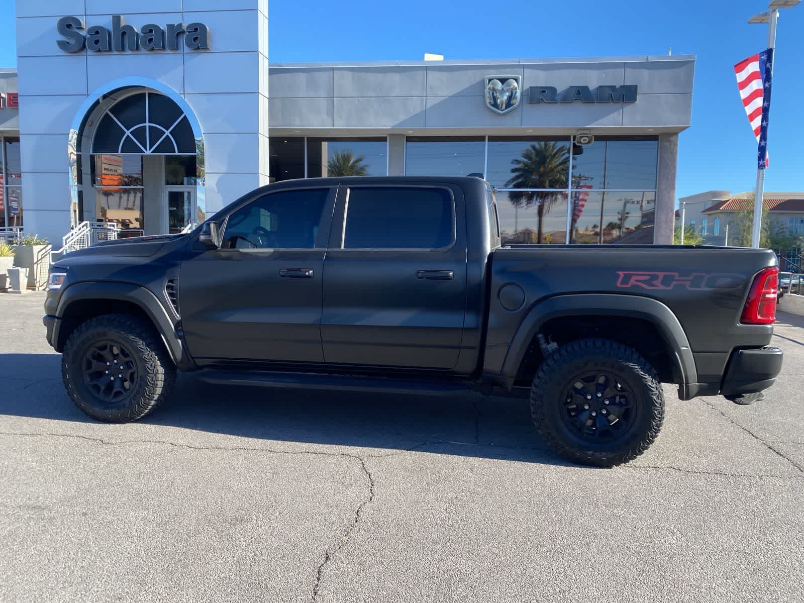 Thumbnail: 2025 RAM 1500 - 9