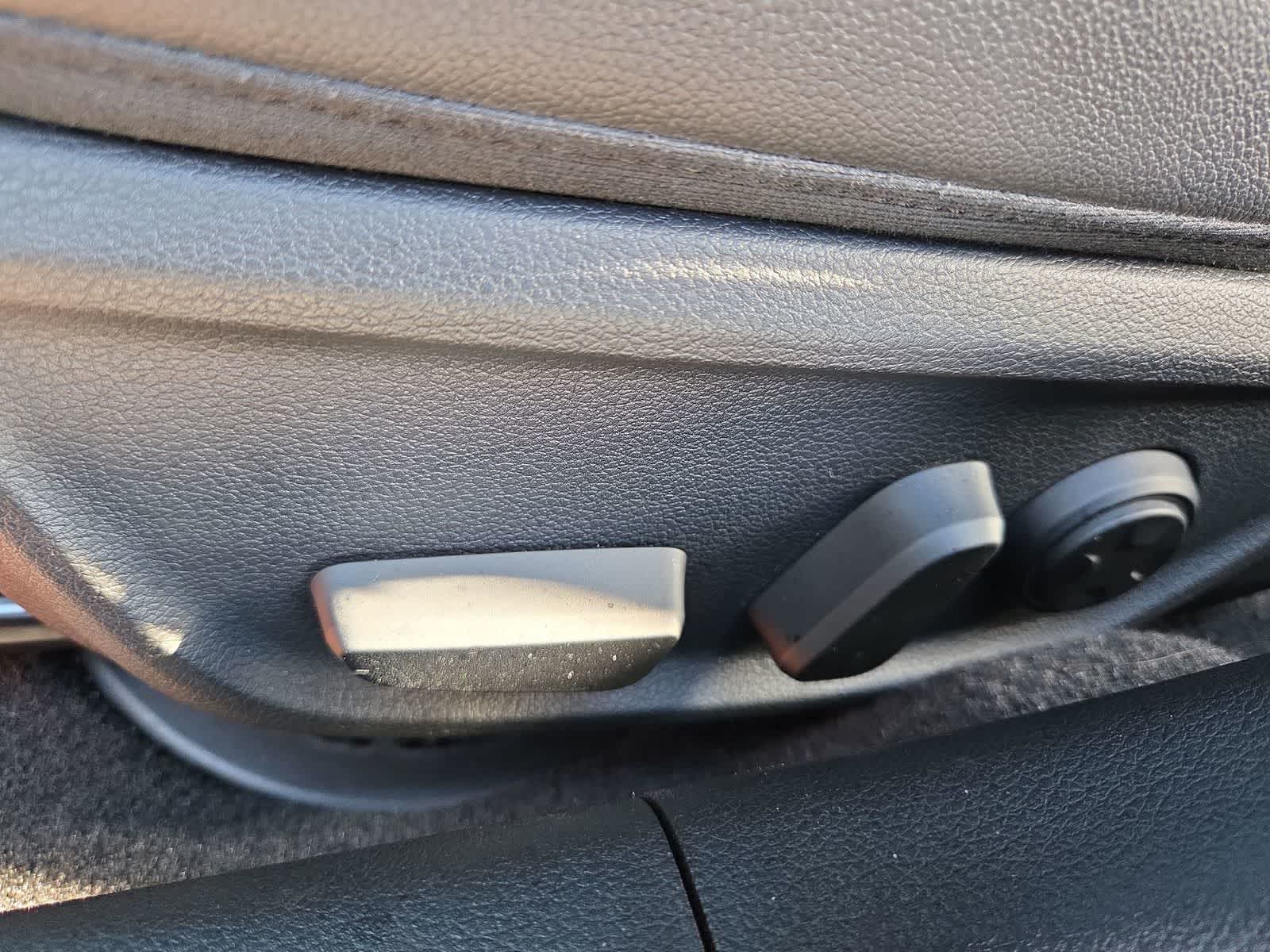 Thumbnail: 2023 Genesis G70 - 18