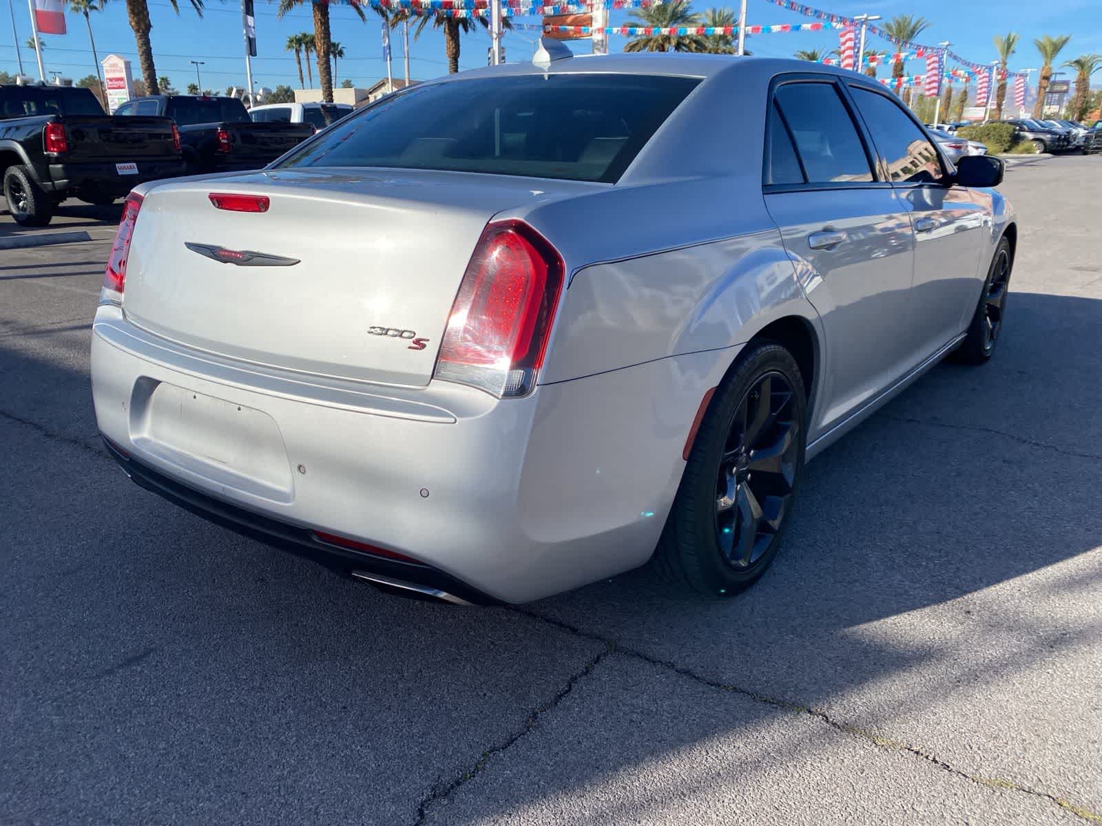 Thumbnail: 2021 Chrysler 300 - 6