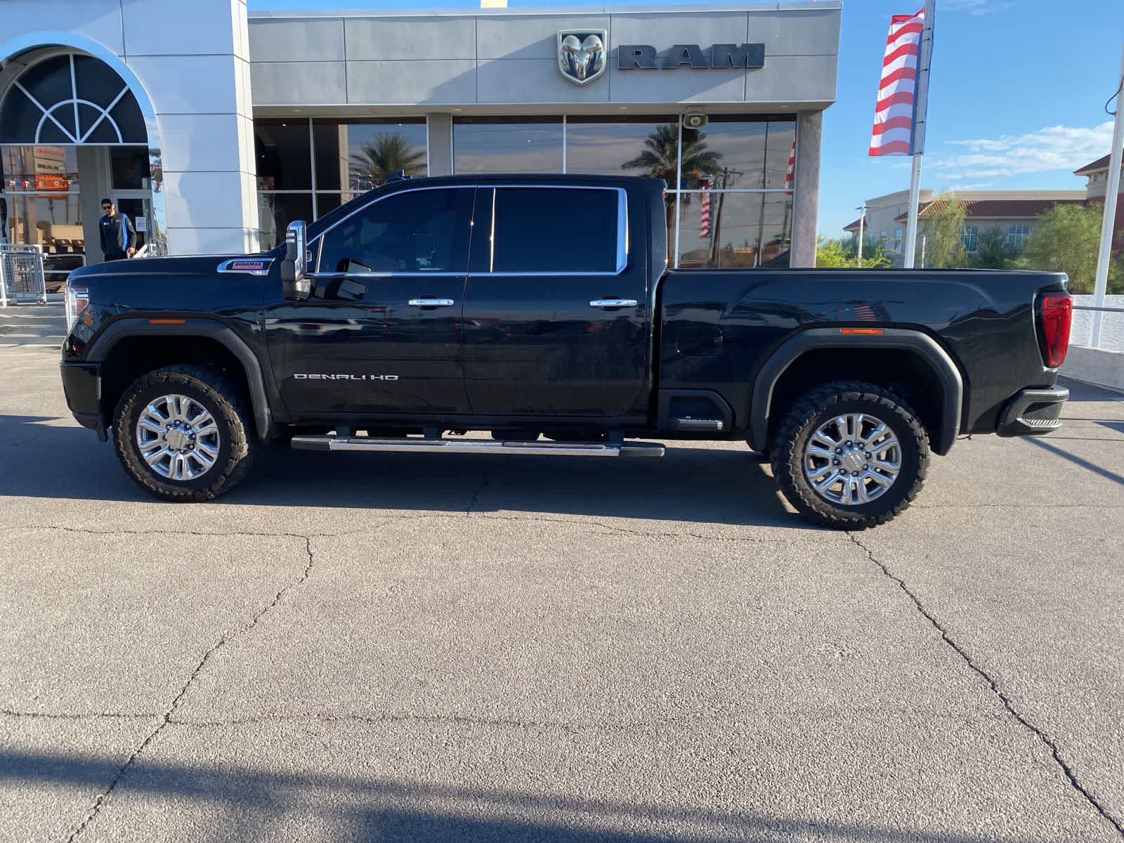 Thumbnail: 2022 GMC Sierra 3500 - 9