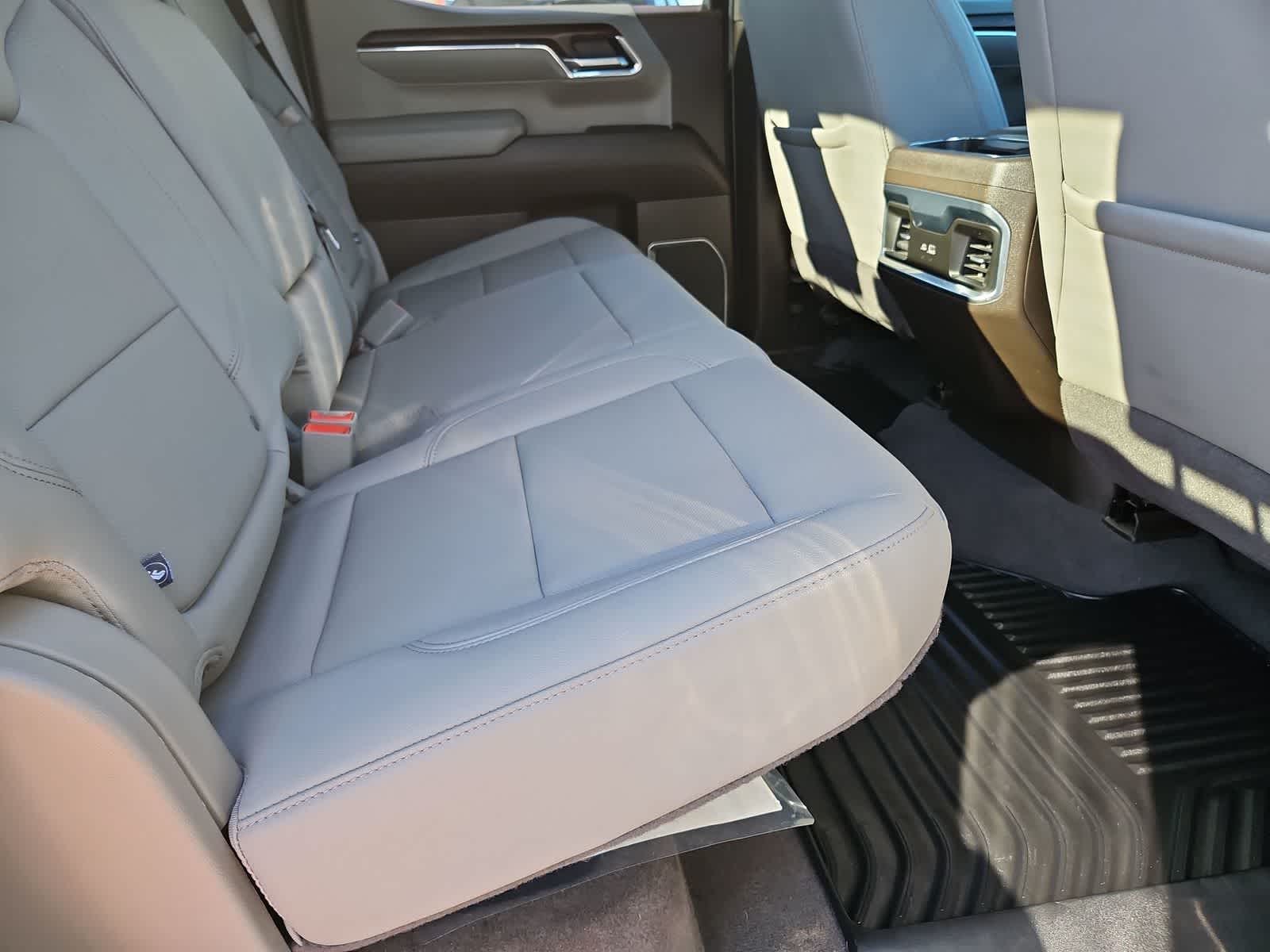 Thumbnail: 2024 GMC Sierra 1500 - 21