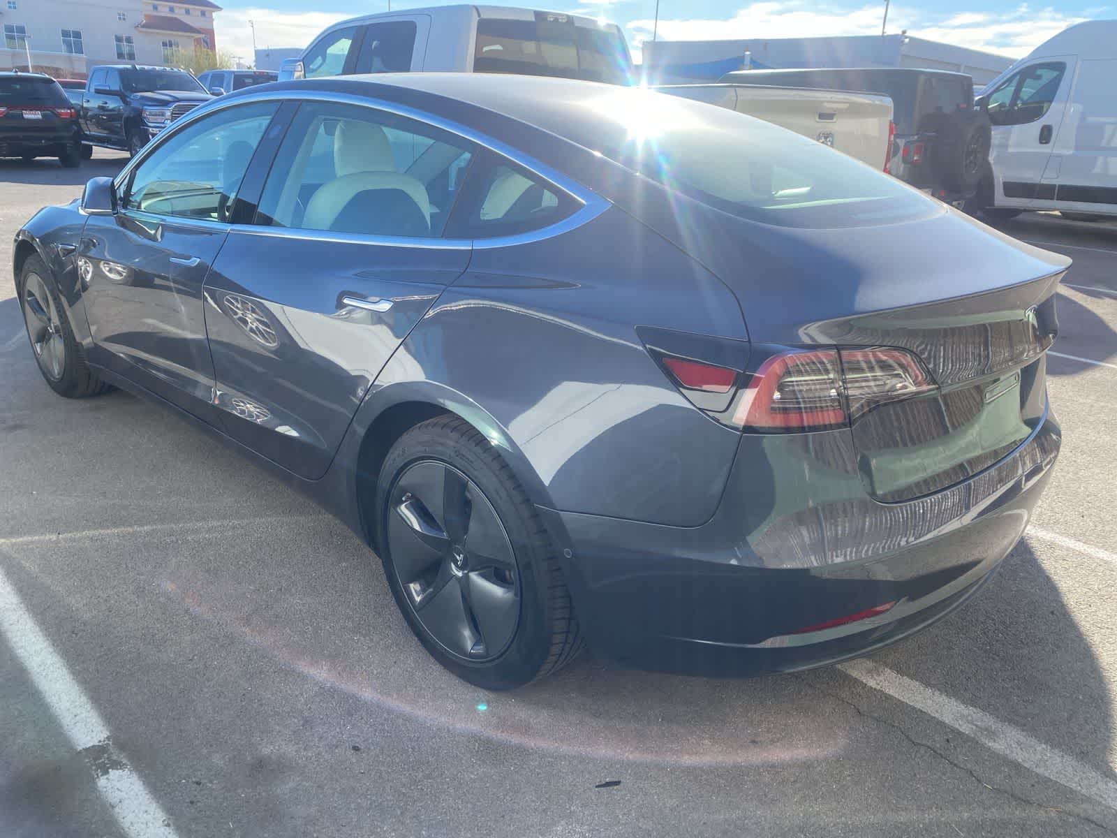 Thumbnail: 2019 Tesla Model 3 - 5