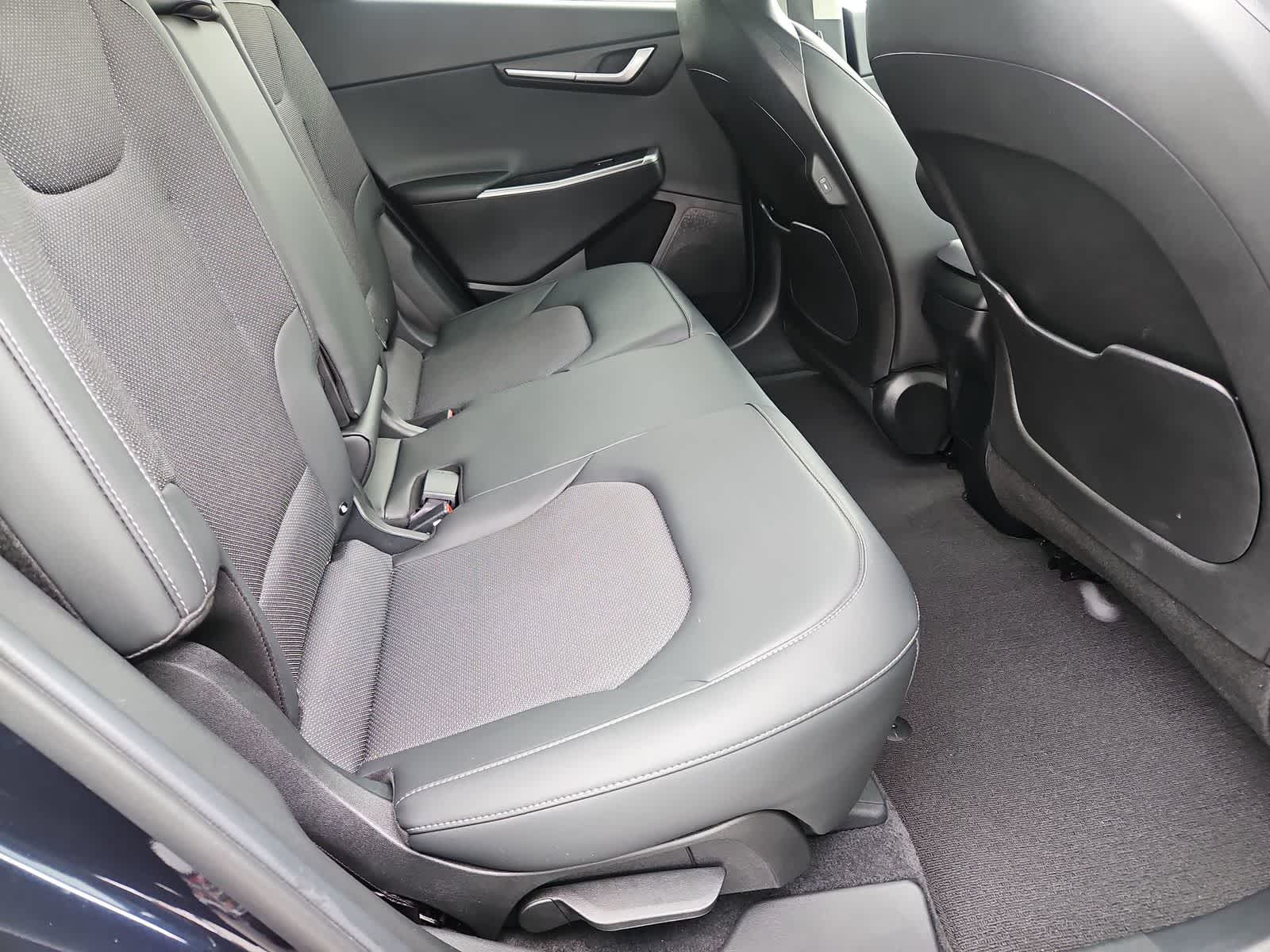 Thumbnail: 2024 Kia EV6 - 21