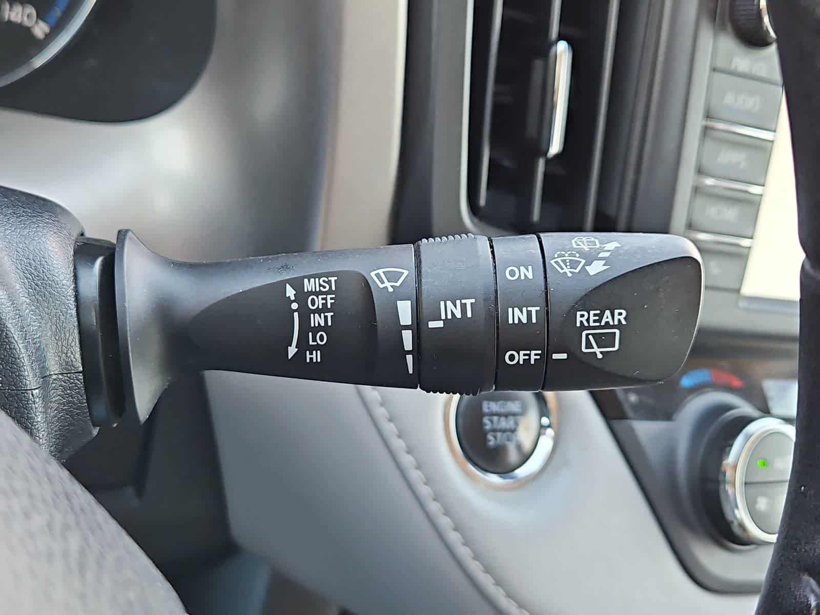 Thumbnail: 2016 Toyota RAV4 - 29