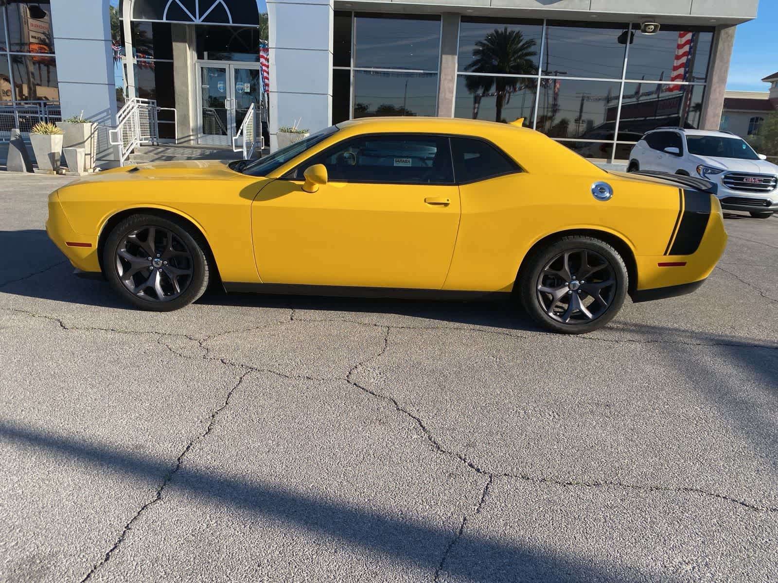 Thumbnail: 2017 Dodge Challenger - 10