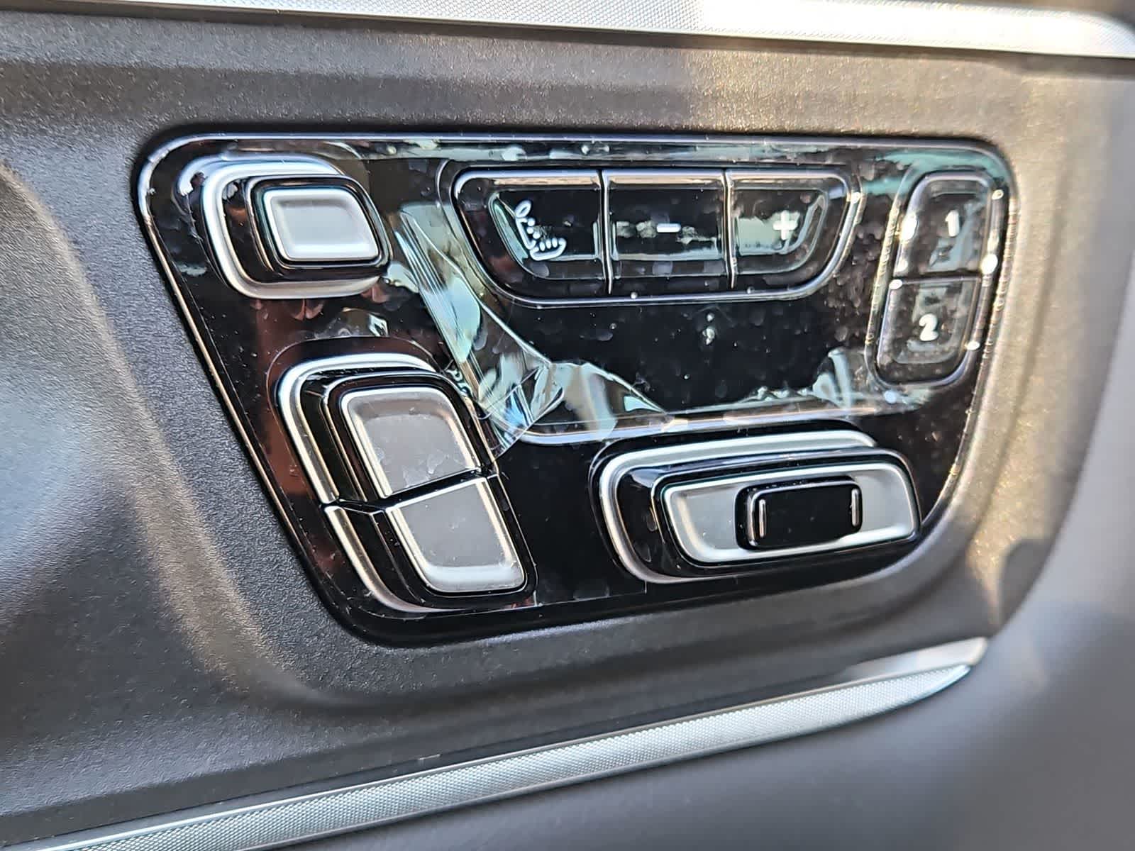 Thumbnail: 2026 RAM 1500 - 17