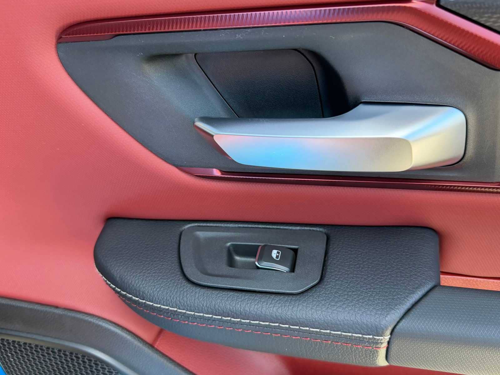 Thumbnail: 2026 RAM 1500 - 17
