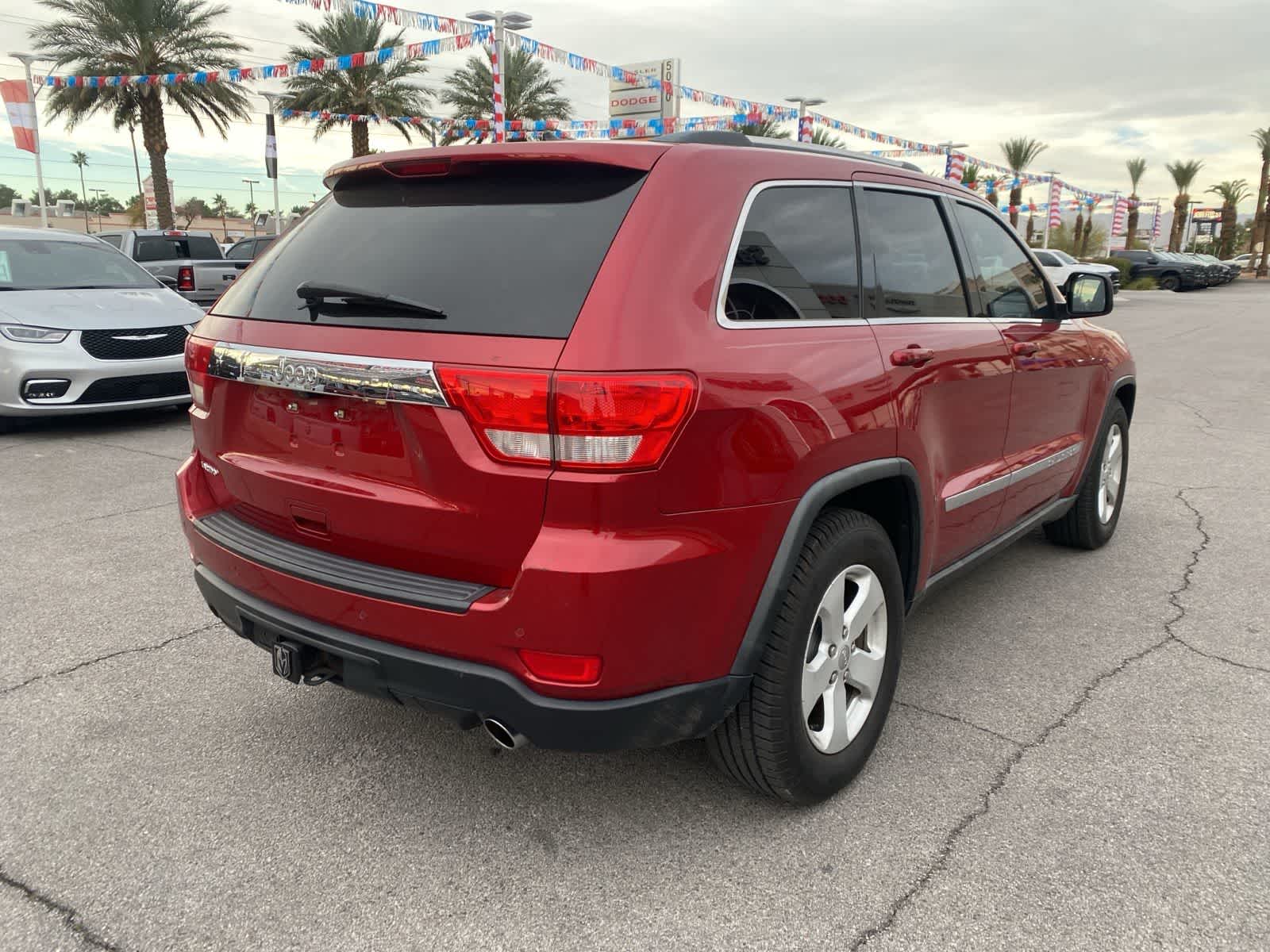 Thumbnail: 2011 Jeep Grand Cherokee - 6