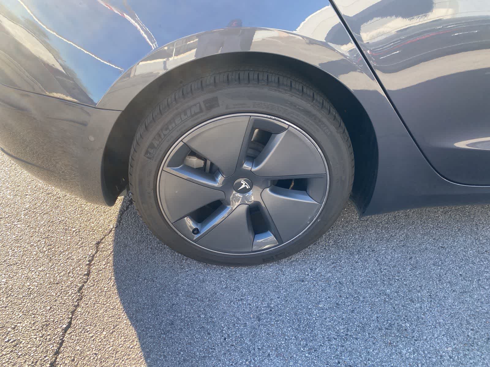 Thumbnail: 2022 Tesla Model 3 - 5