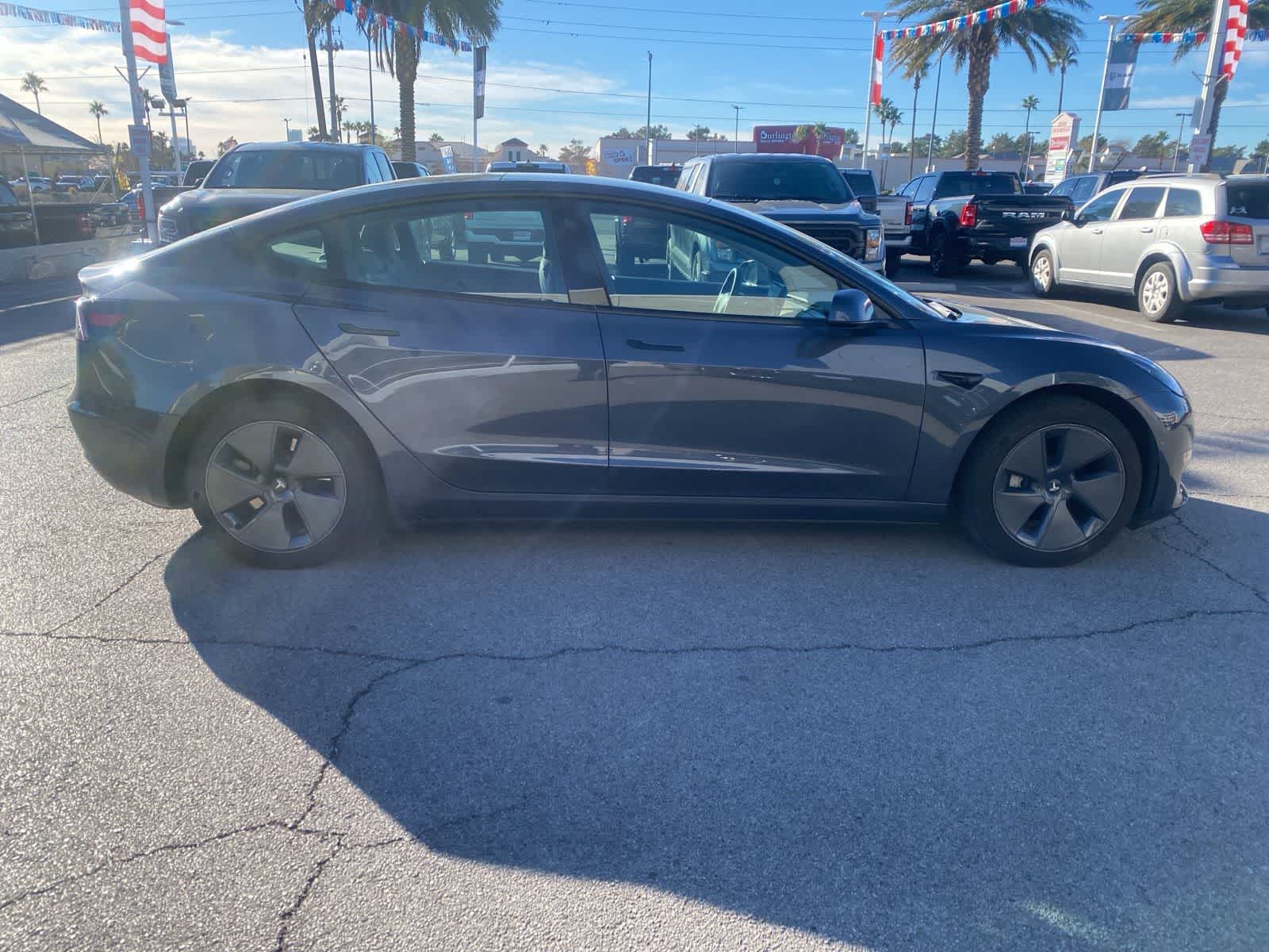 Thumbnail: 2022 Tesla Model 3 - 5