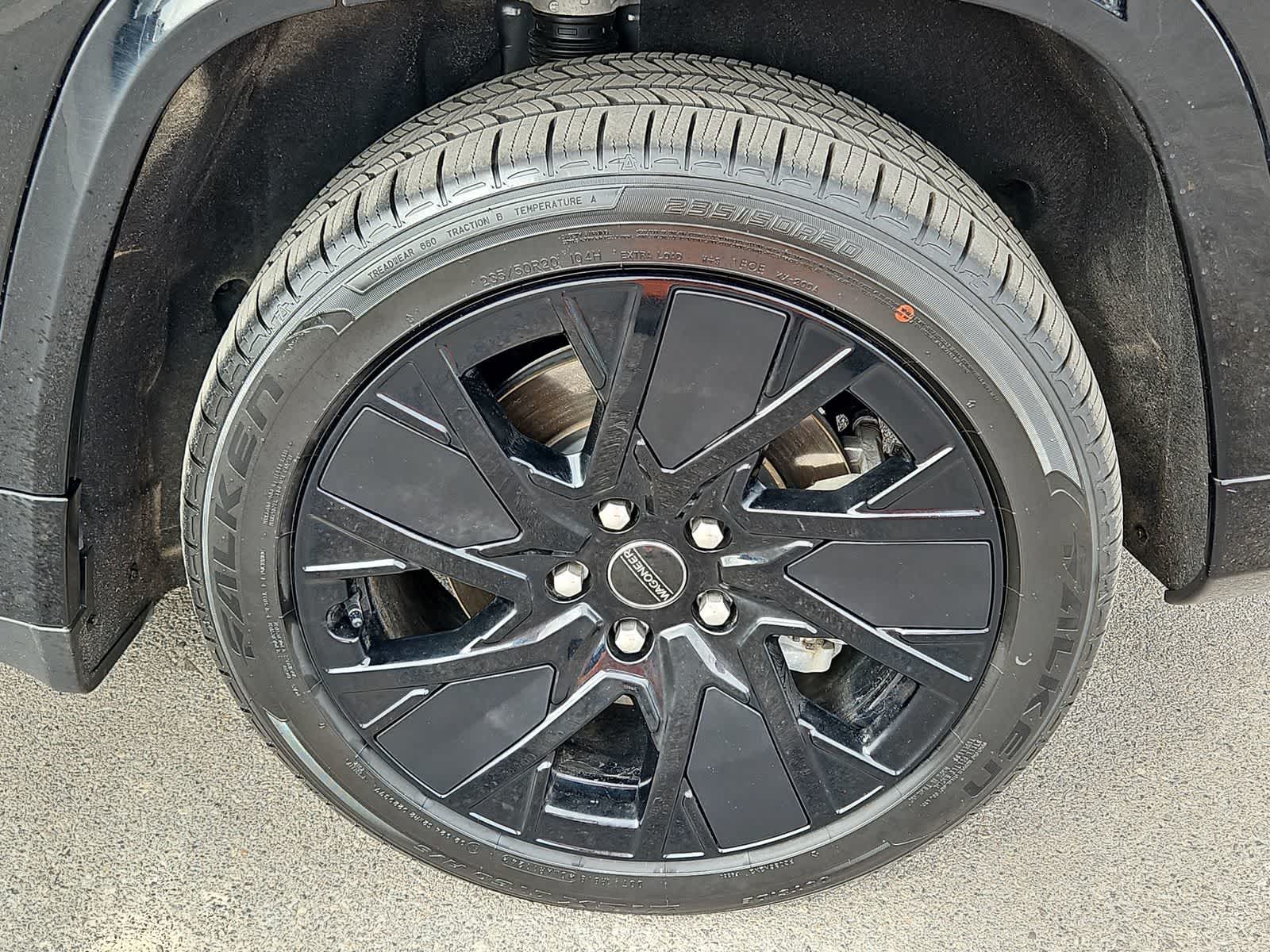 Thumbnail: 2024 Jeep Wagoneer S - 13