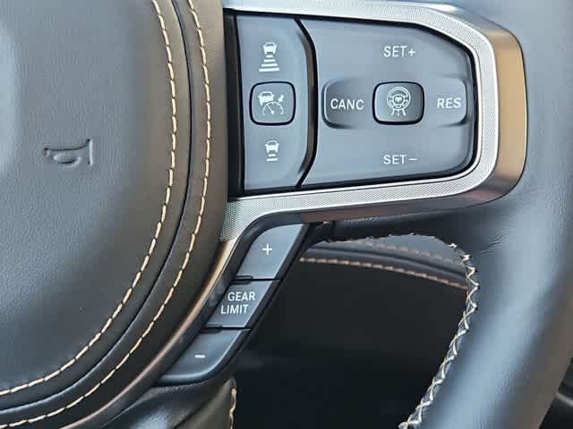 Thumbnail: 2026 RAM 1500 - 28