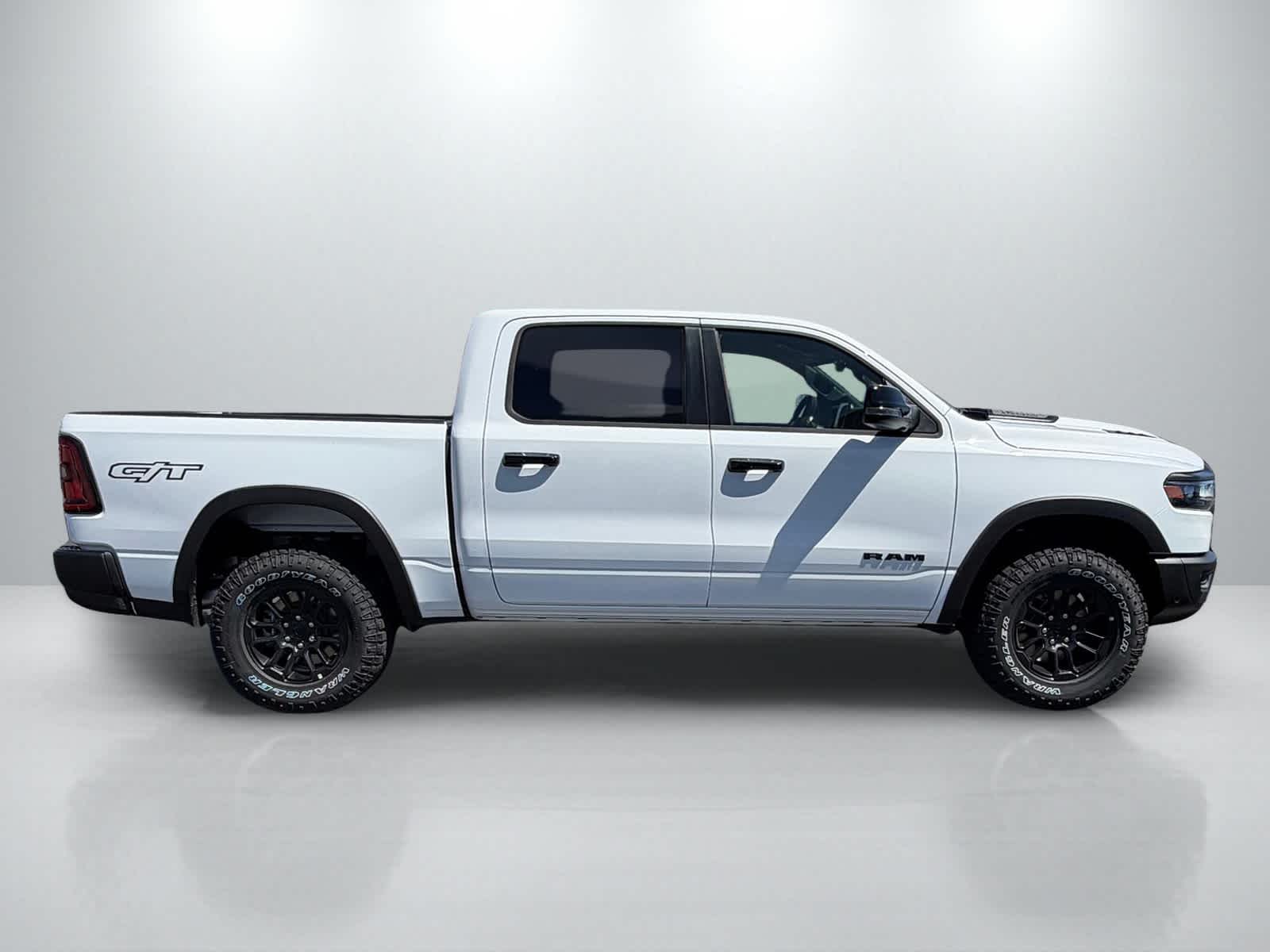 Thumbnail: 2026 RAM 1500 - 8