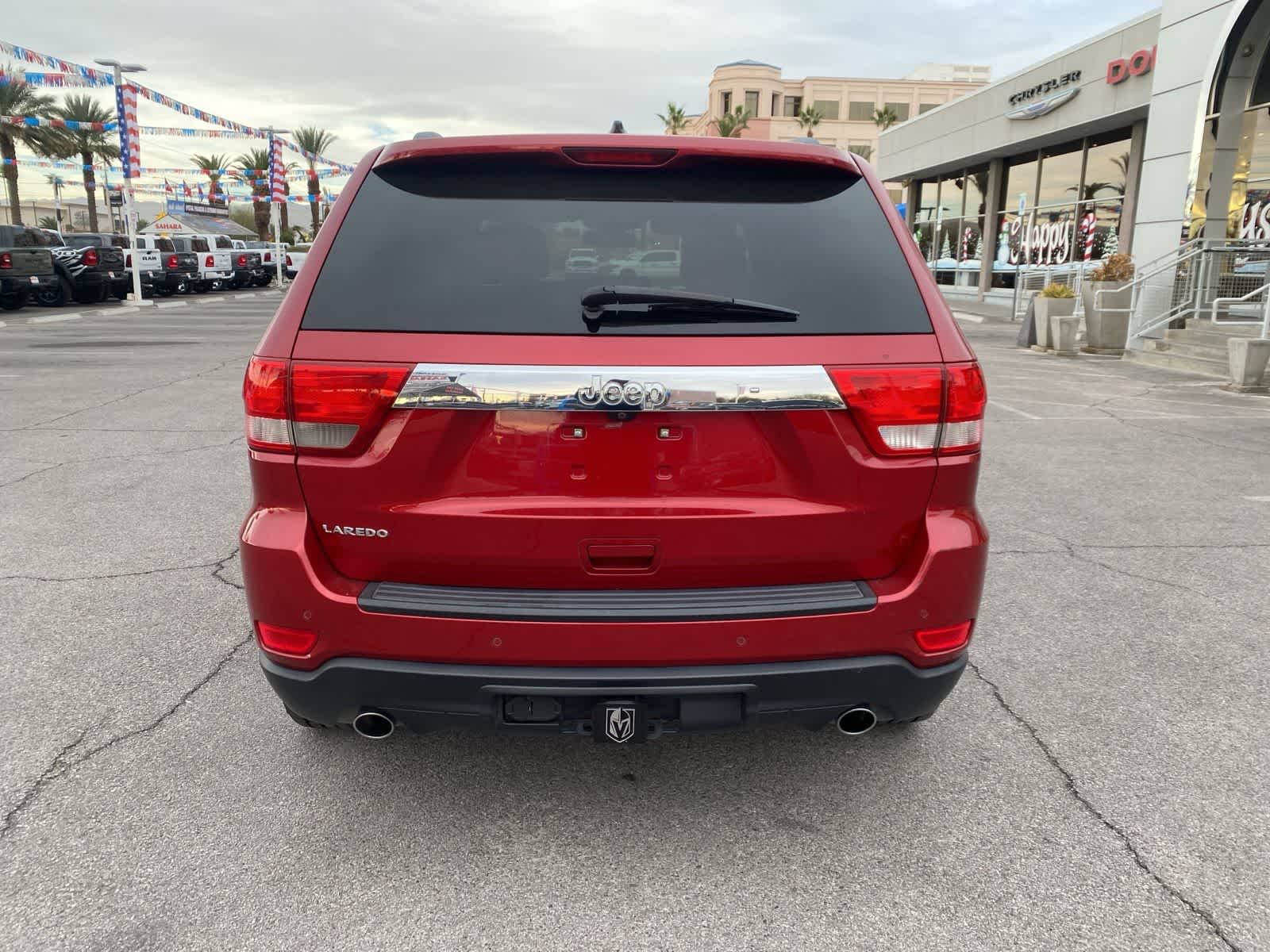 Thumbnail: 2011 Jeep Grand Cherokee - 7